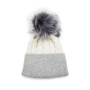 NWT Adrienne Landau White Gray Beanie Faux Fur Pom | Soft Luxe Winter Vibes‎
